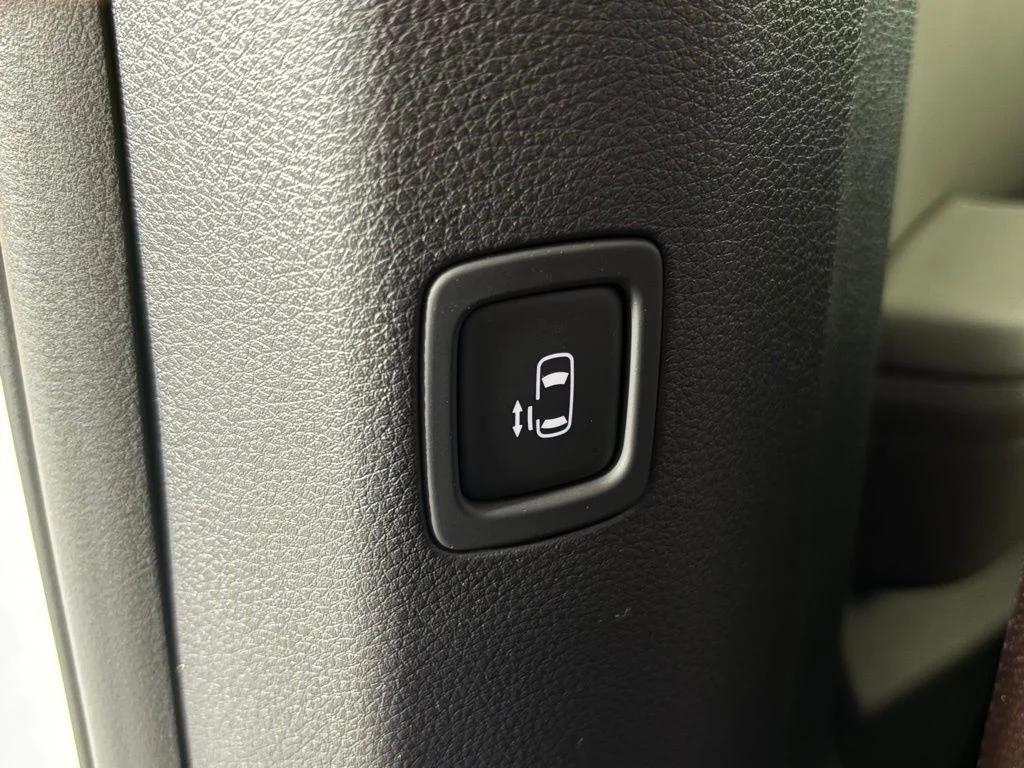 New 2026 Ceramic Silver Kia EX image 37