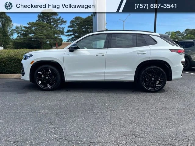 New 2026 White Volkswagen 2.0T SE R-Line Black image 4
