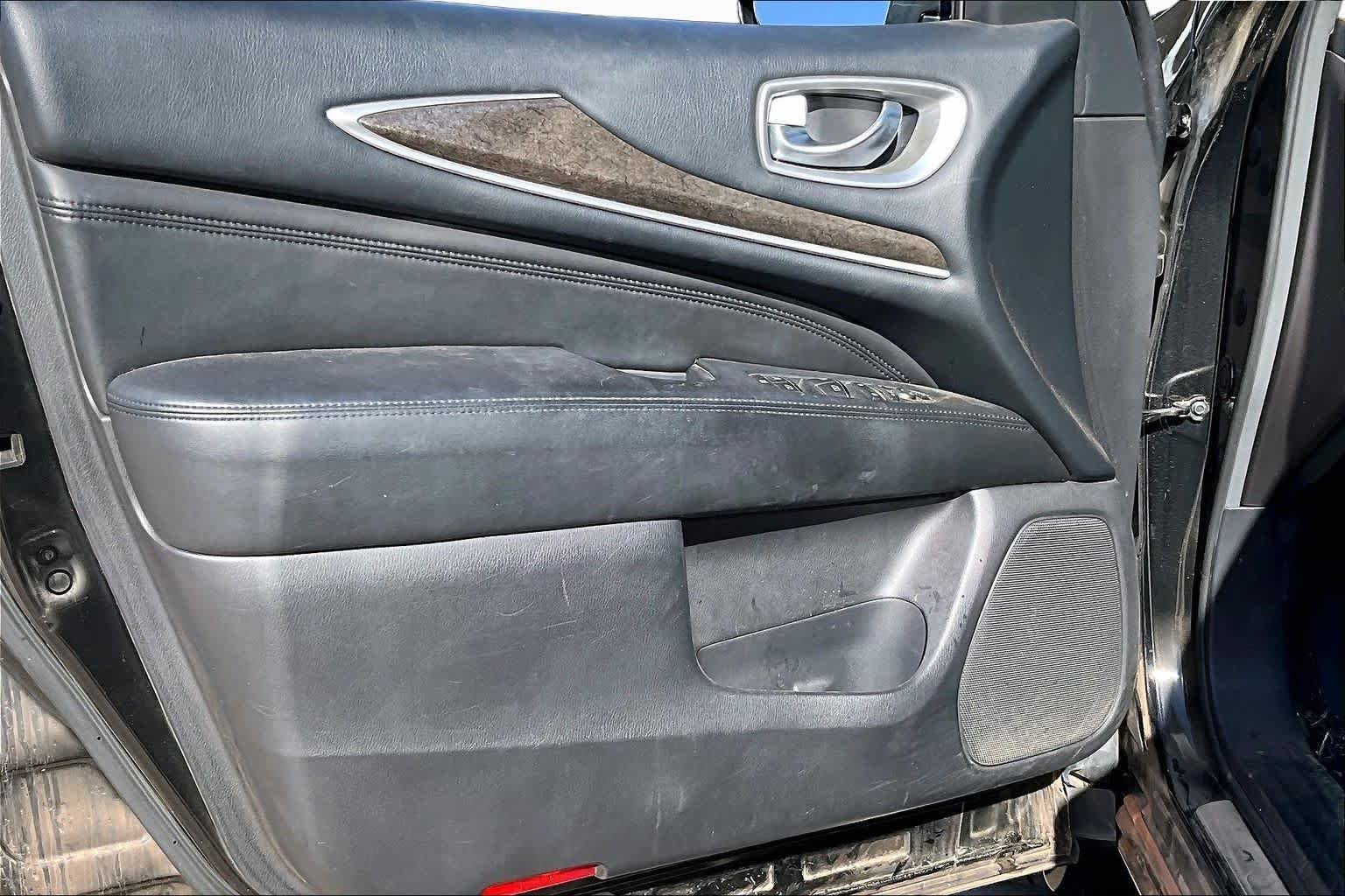 Used 2013 Black Obsidian INFINITI  image 25
