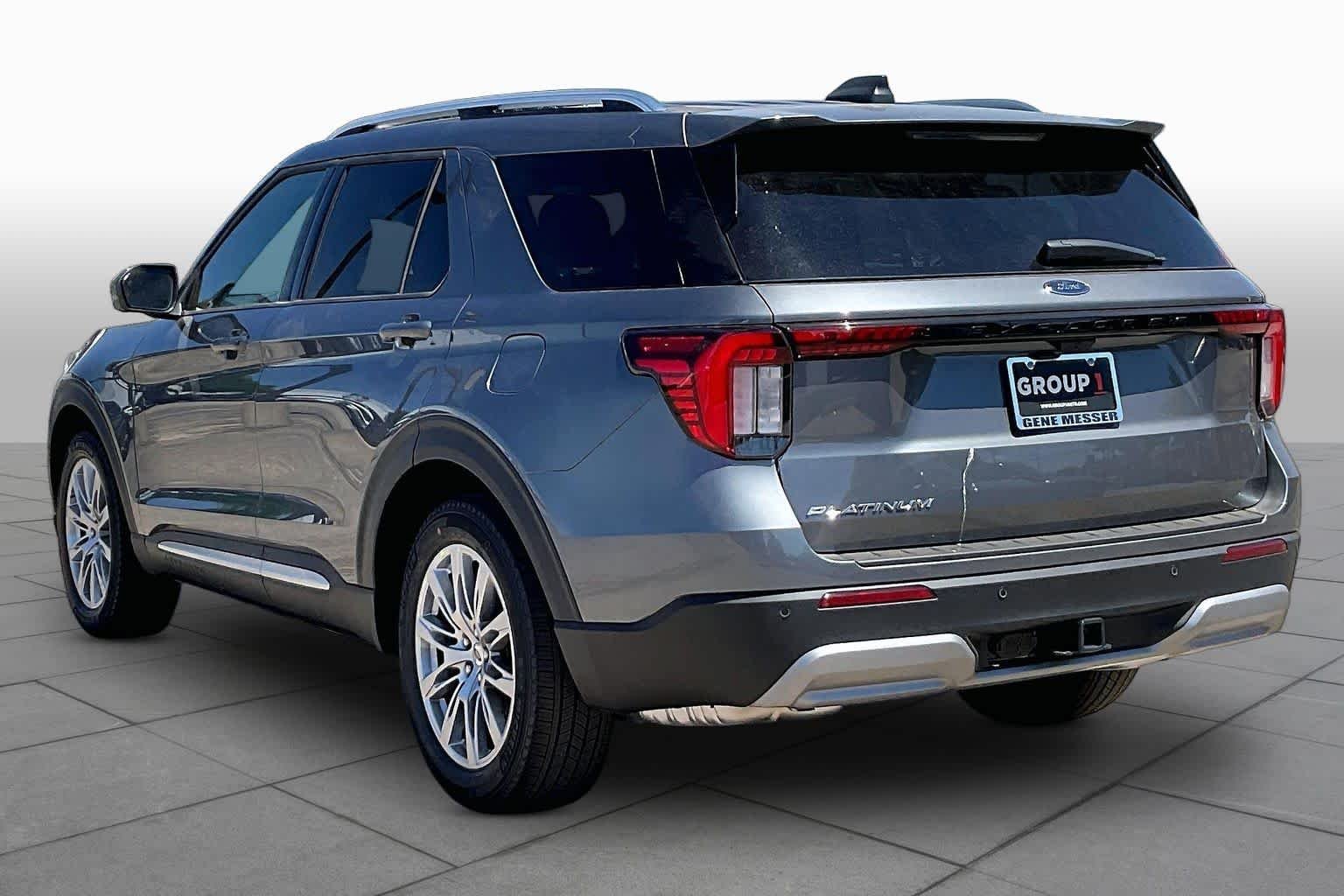 New 2026 Carbonized Gray Metallic Ford Platinum™ image 12