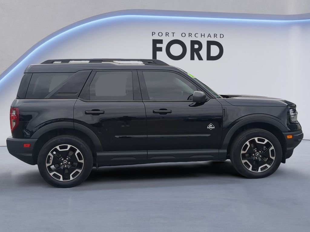 Used 2023 Black Ford Outer Banks image 8