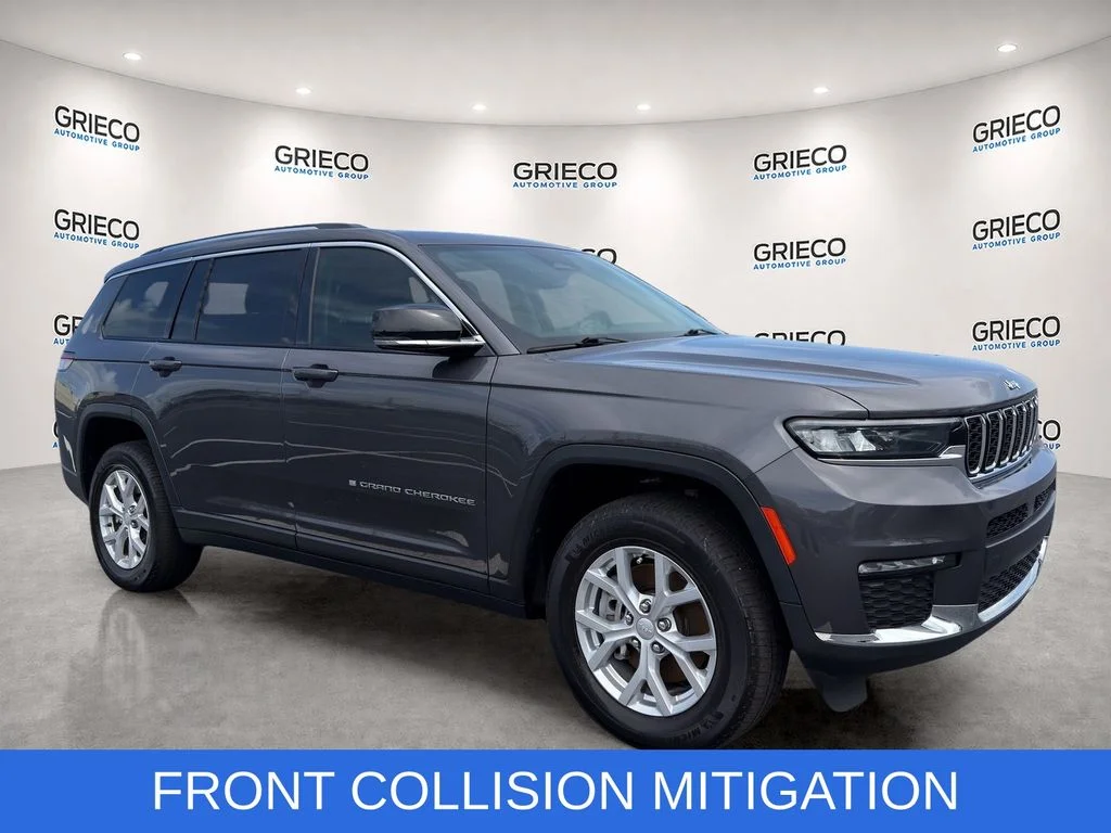 Used 2023 Gray Jeep Limited image 1