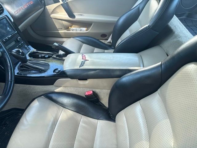 Used 2009 Orange Chevrolet Base image 13