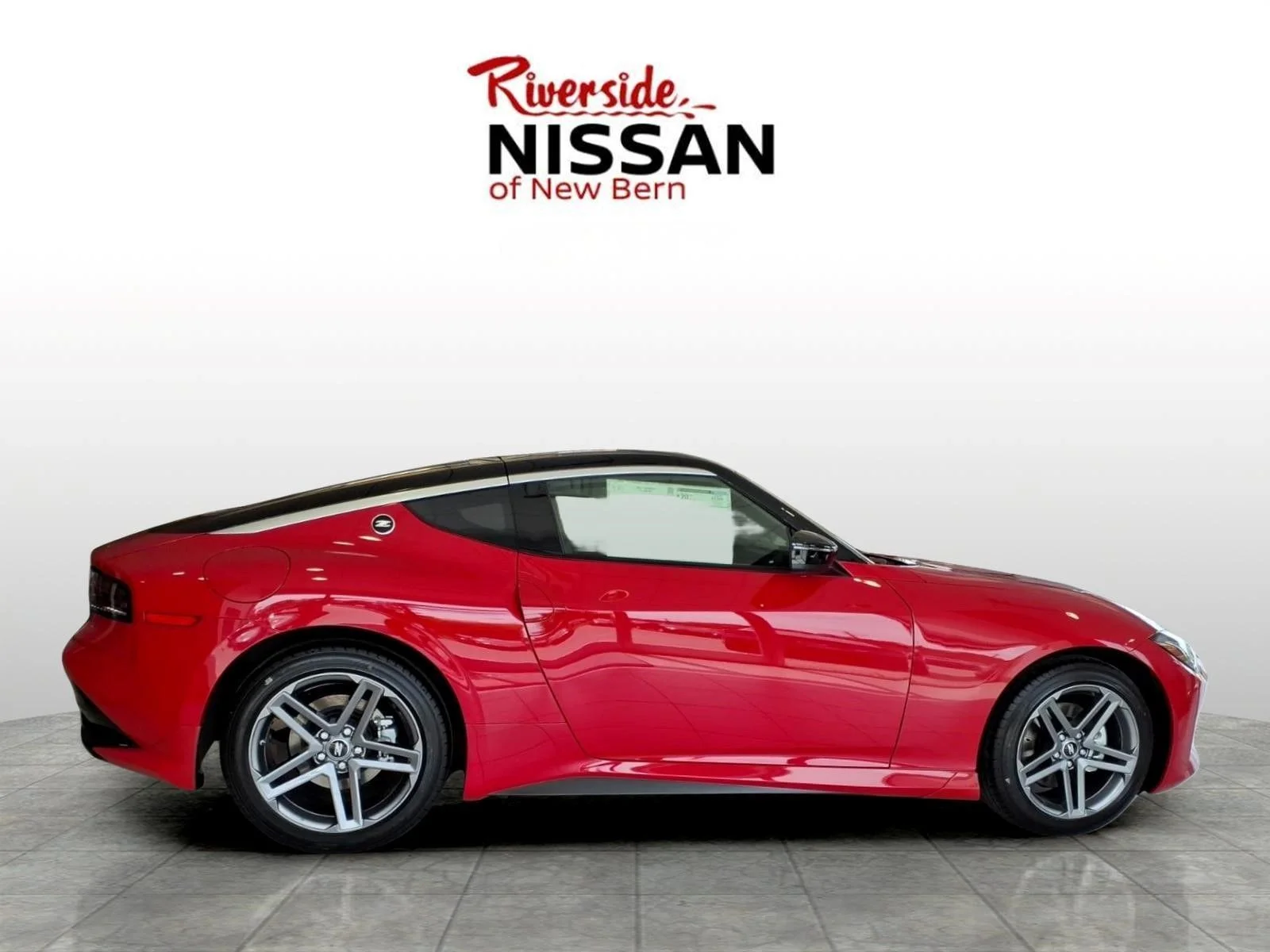 New 2026 Solid Red / Super Black Two-tone Nissan Sport image 4