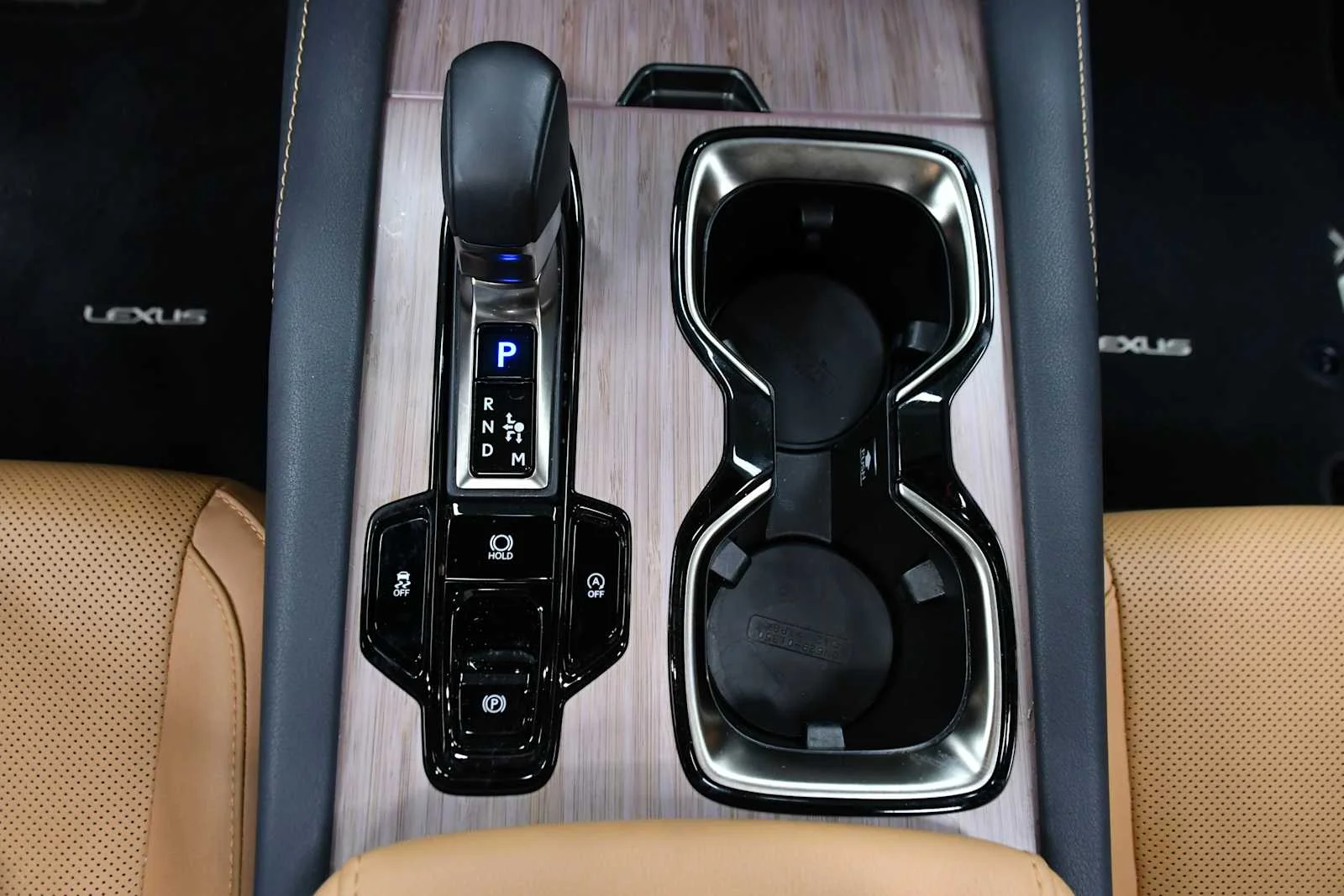Used 2025 Eminent White Pearl Lexus Premium image 22