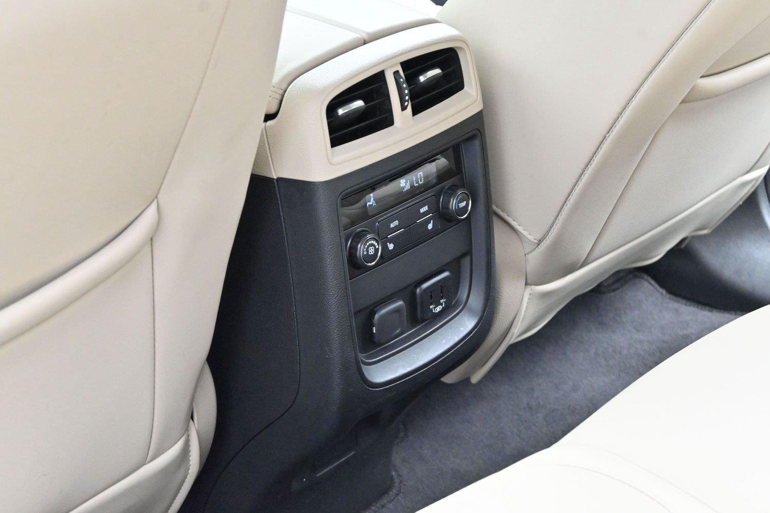 Used 2017 BRONZE ALLOY METALLIC Buick Essence image 34
