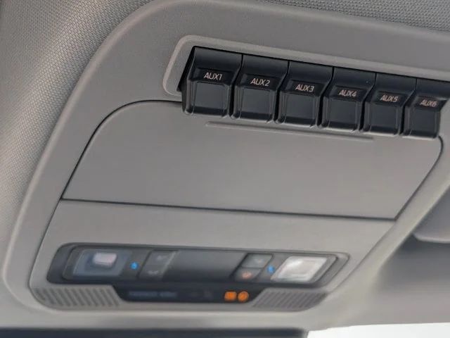 New 2027 Oxford White Ford F-350® XL image 25