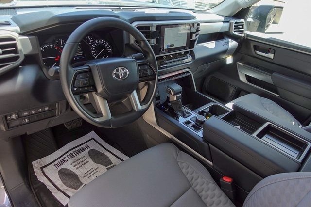 2024 Toyota Tundra SR5 - Photo 17