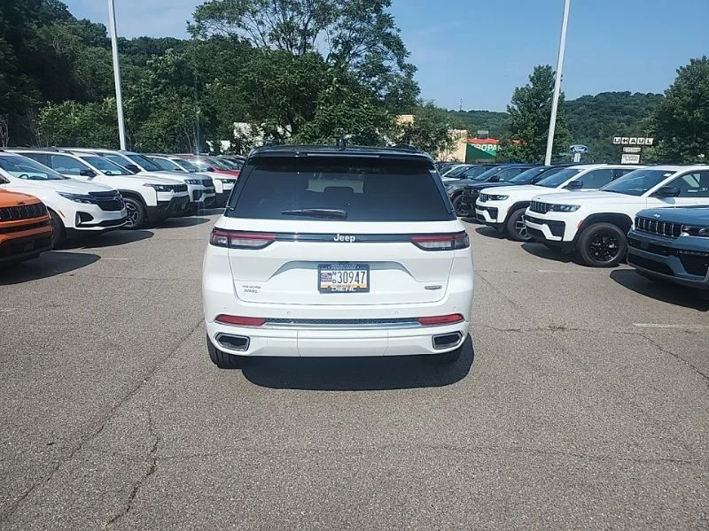 Used 2025 White Jeep Summit image 6
