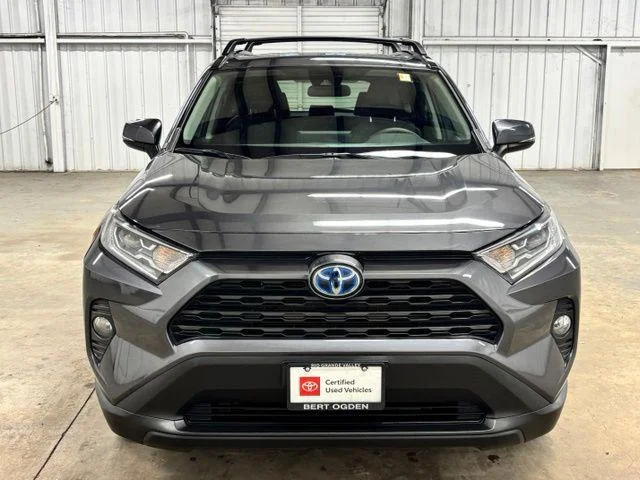 Used 2021 MAGNETIC GRAY MET. Toyota  image 2