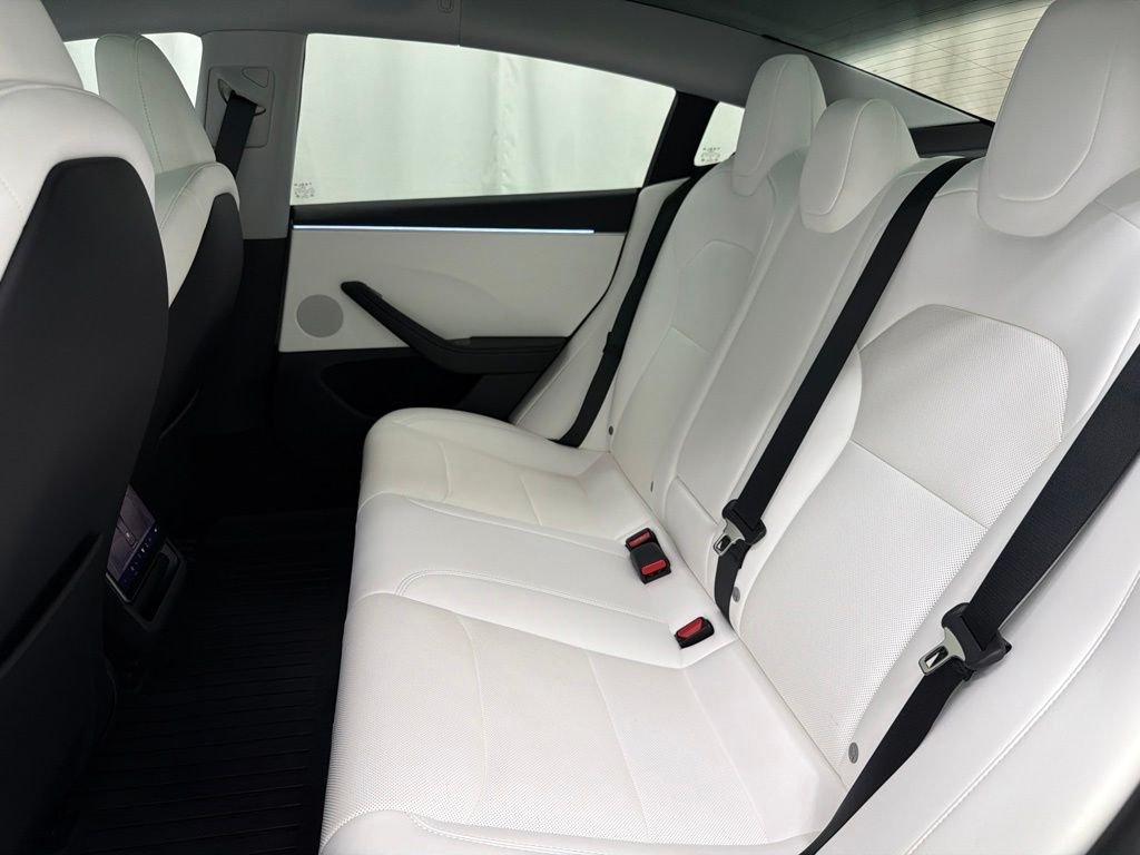 Used 2025 White Tesla Long Range image 22