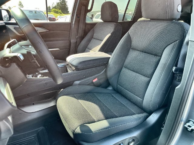 2026 Chevrolet Traverse photo 21 of 43
