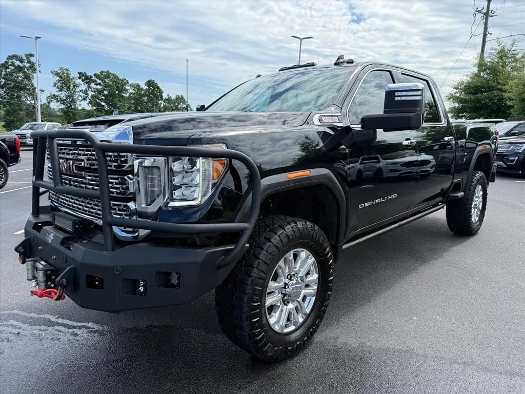 Used 2022 Black GMC Denali image 4