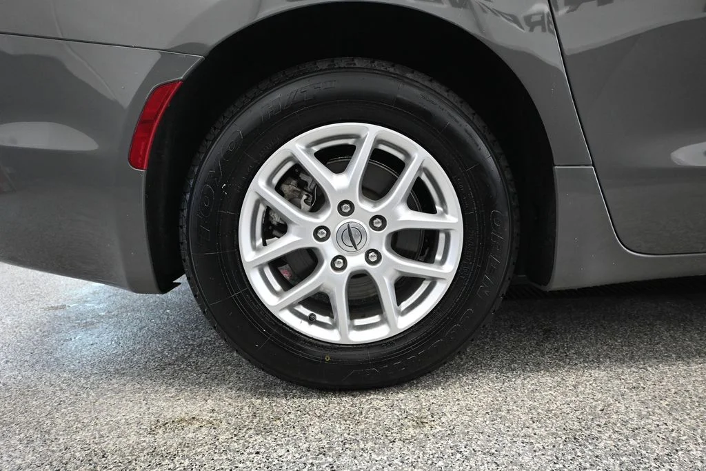2022 Chrysler Pacifica Touring L - Photo 16