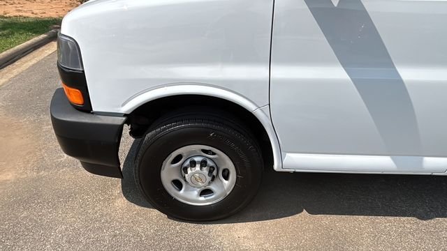 Used 2025 White Chevrolet Work Van image 40