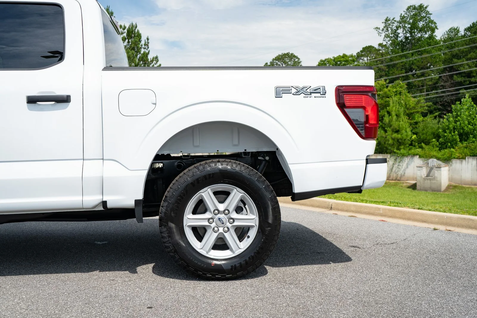 New 2026 White Ford XLT image 6