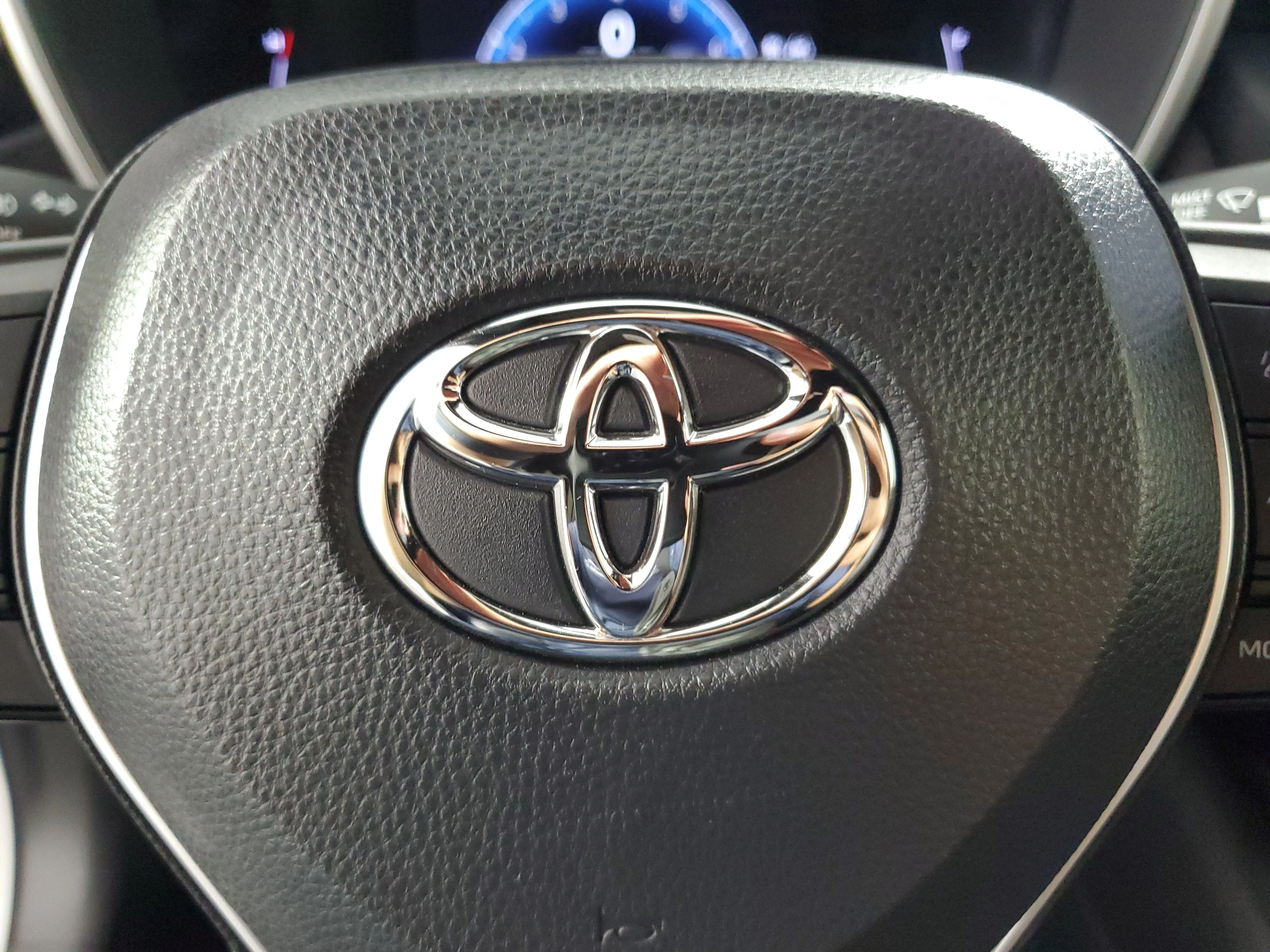 Used 2024 Wind Chill Pearl/Midnight Black Metallic Toyota XSE image 21
