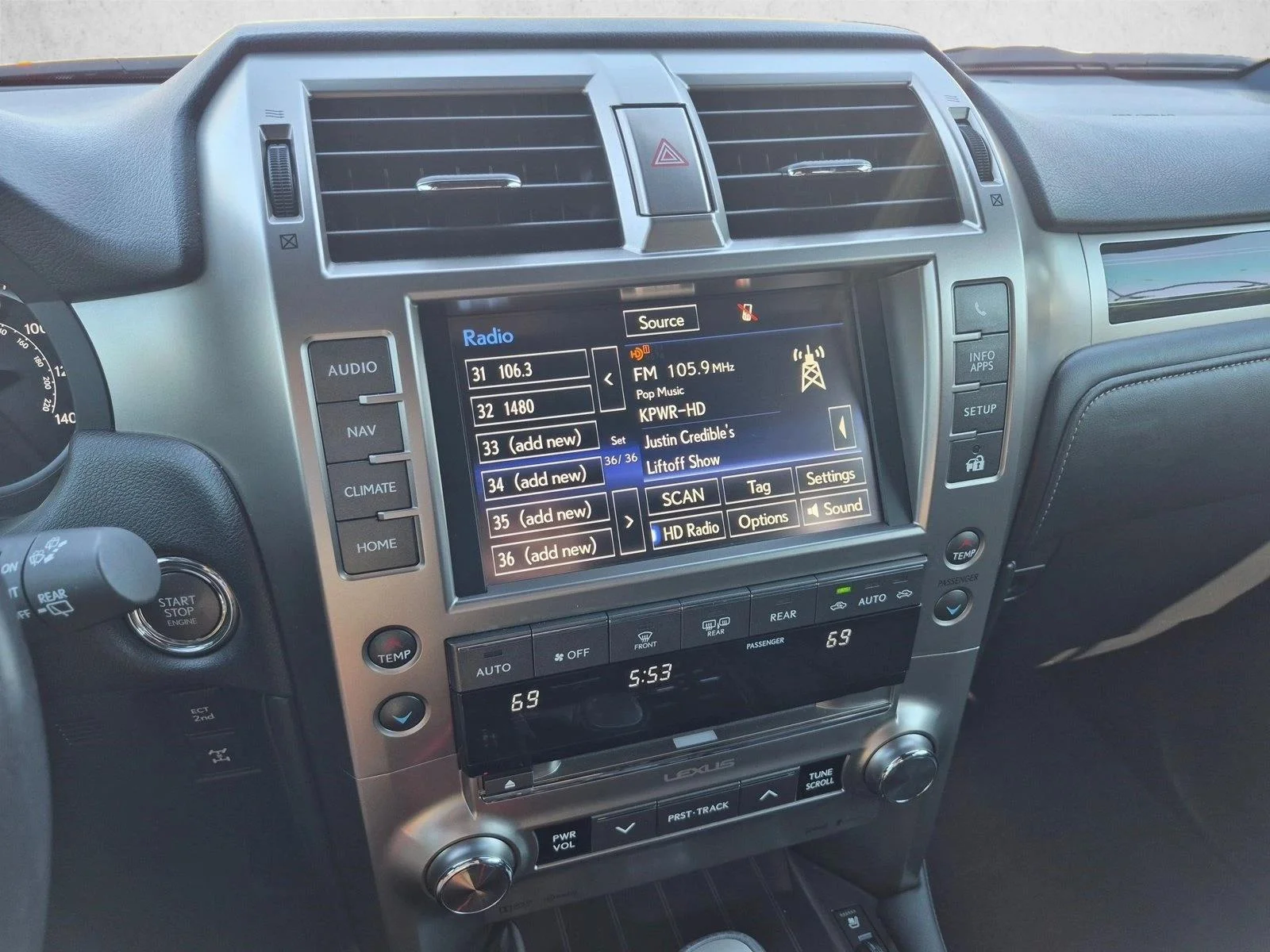 Used 2021 Starfire Pearl Lexus  image 13