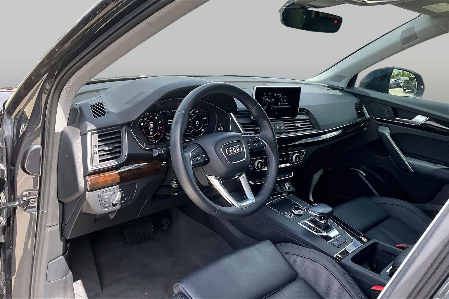 Used 2018 Manhattan Gray Metallic Audi Premium Plus image 16