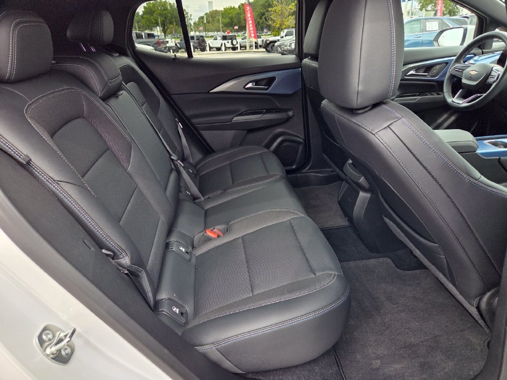 2024 Chevrolet Equinox EV LT - Photo 14
