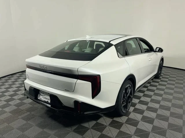 New 2026 Snow White Pearl Kia GT-Line image 3