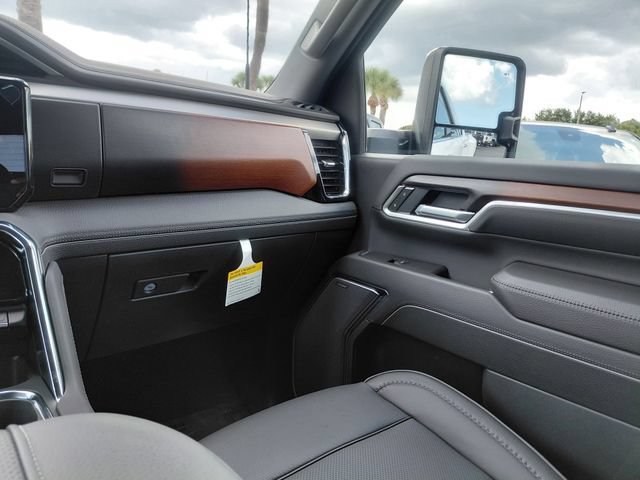 2026 GMC Sierra 3500HD Denali - Photo 17