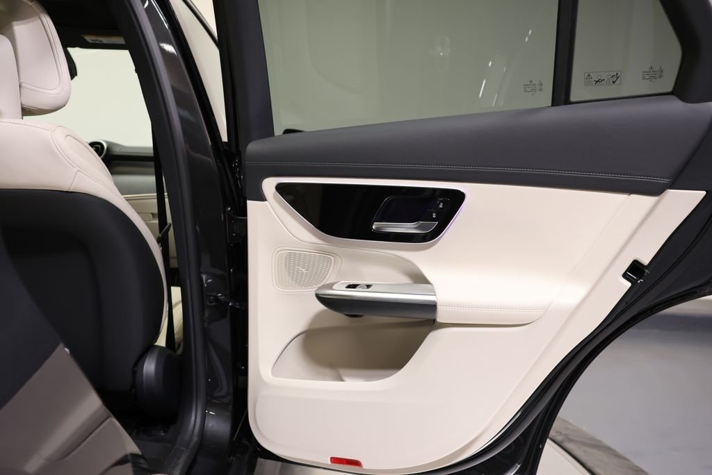 New 2027  Mercedes-Benz GLC 300 image 48
