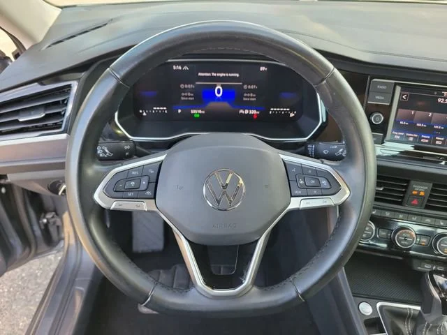 2024 Volkswagen Jetta SE - Photo 22