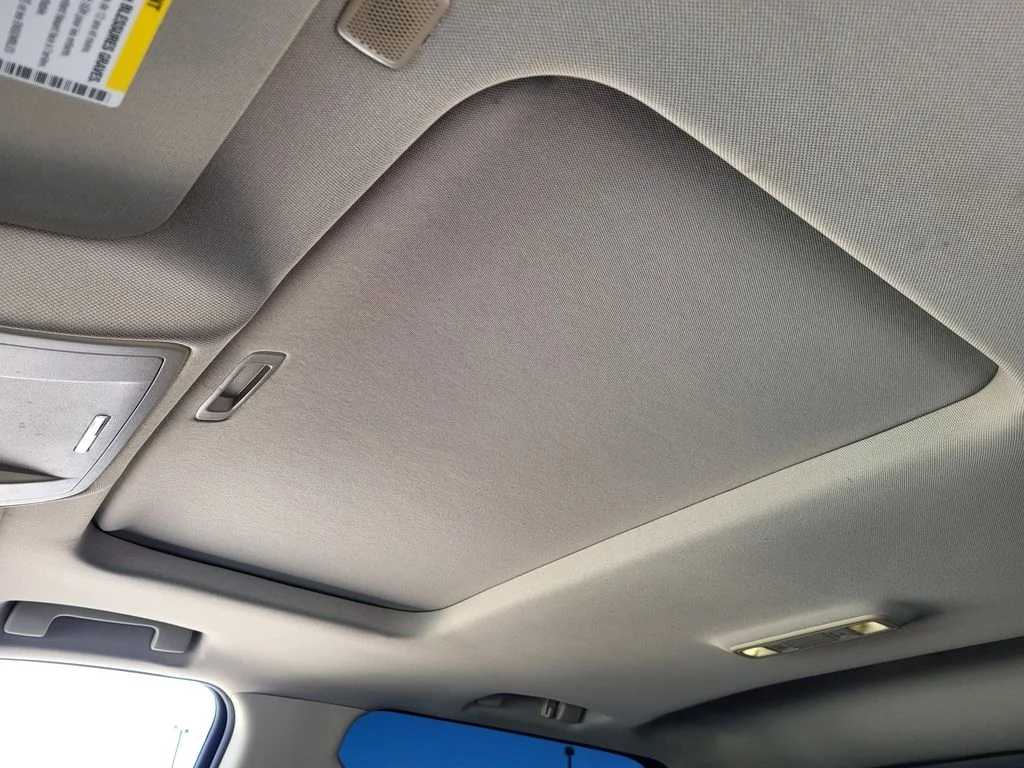 Used 2019 IRIDESCENT PEARL TRICOAT Chevrolet LTZ image 19