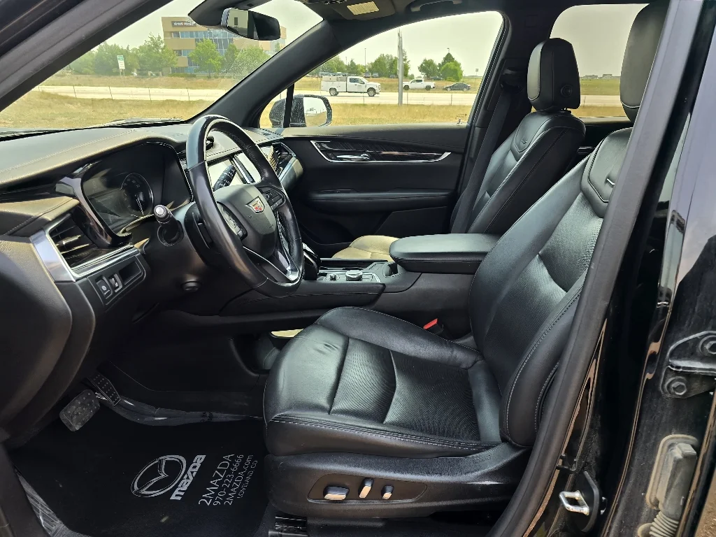 Used 2020 Stellar Black Metallic Cadillac AWD Premium Luxury image 12