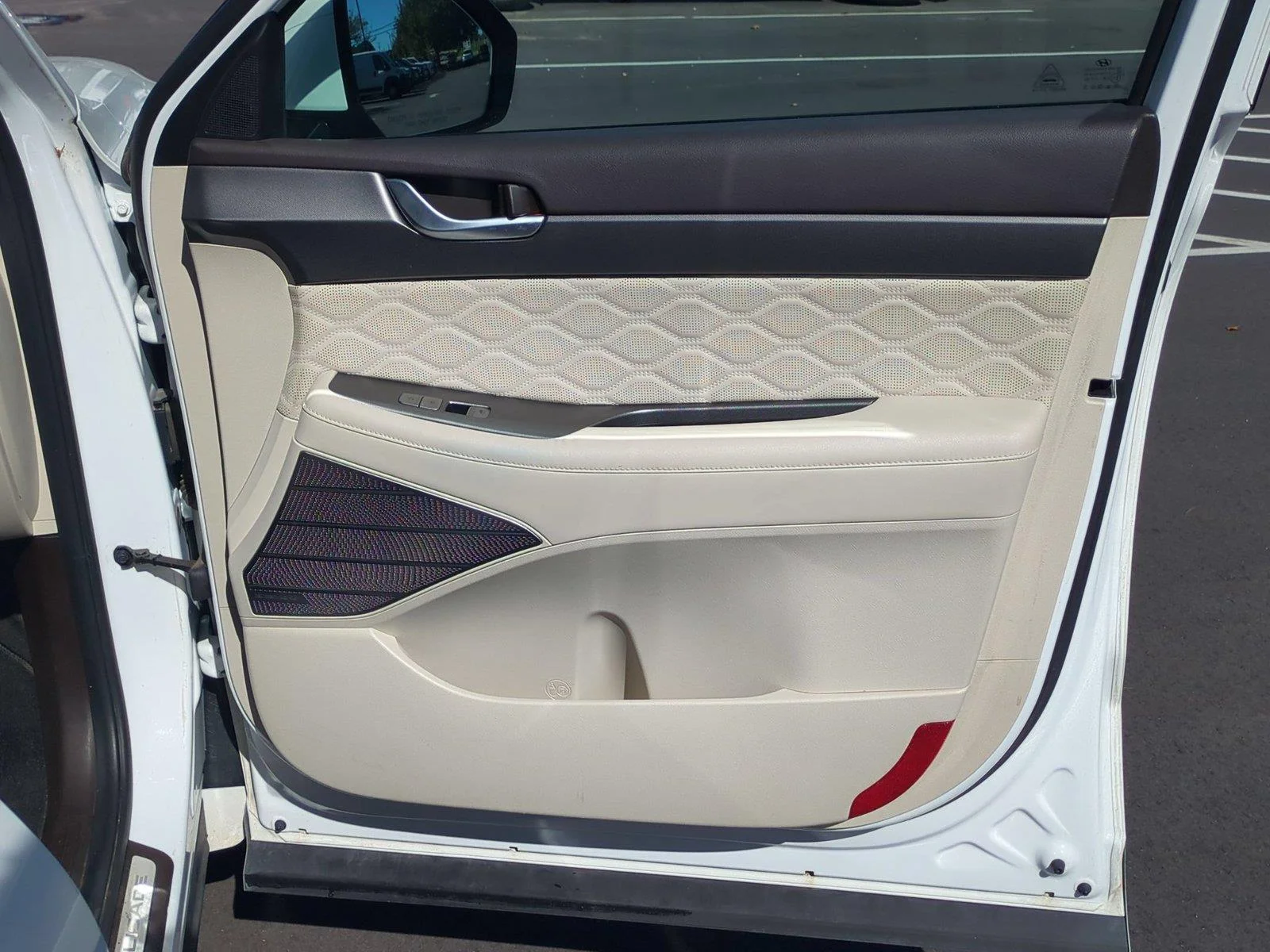 Used 2020 Hyper White Hyundai Limited image 38