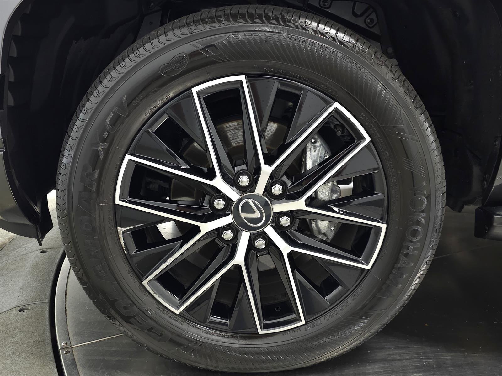 Certified Used 2024 Nebula Lexus PREMIUM+ image 14
