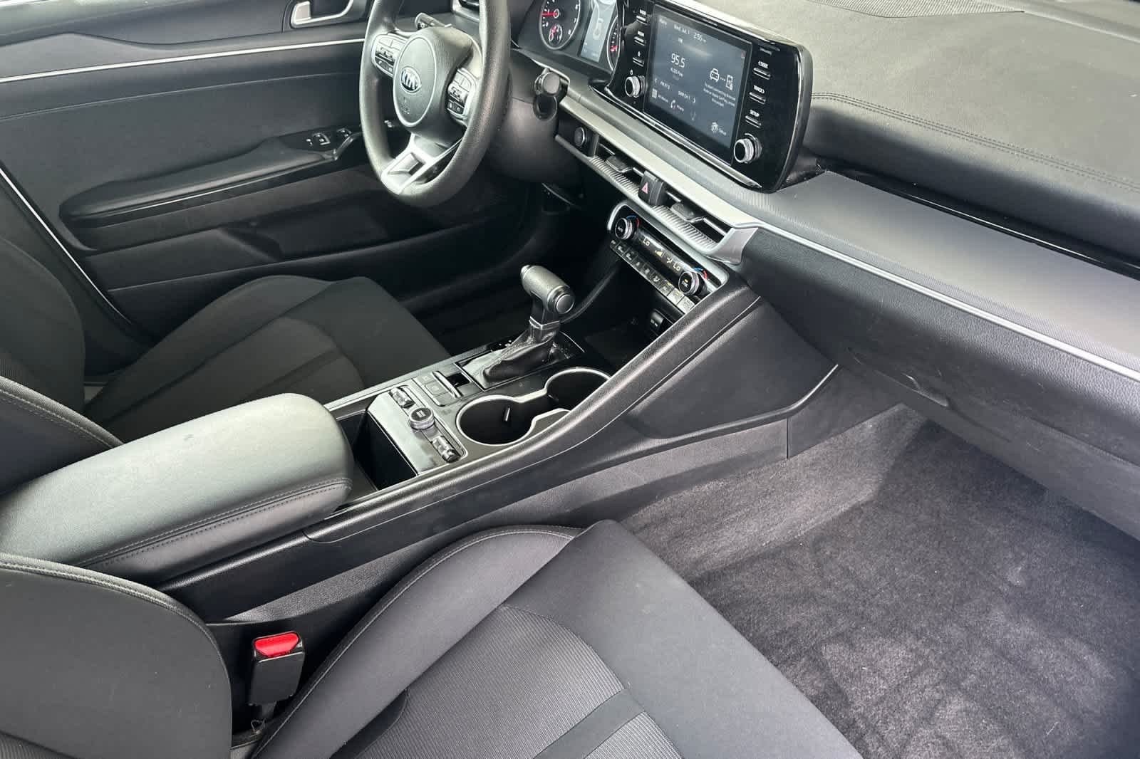 Used 2021 Glacial White Pearl Kia LXS image 16