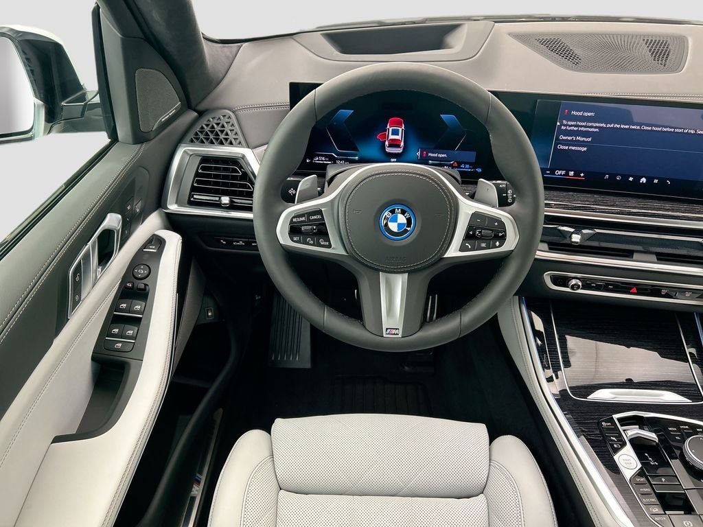 New 2026 Alpine White BMW xDrive50e image 10