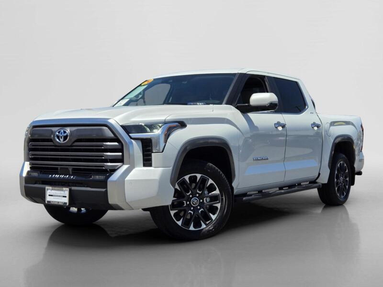 Used 2024 Wind Chill Pearl Toyota Limited Hybrid image 1