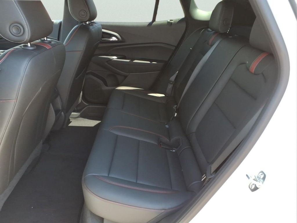 2026 Chevrolet Trax RS - Photo 18