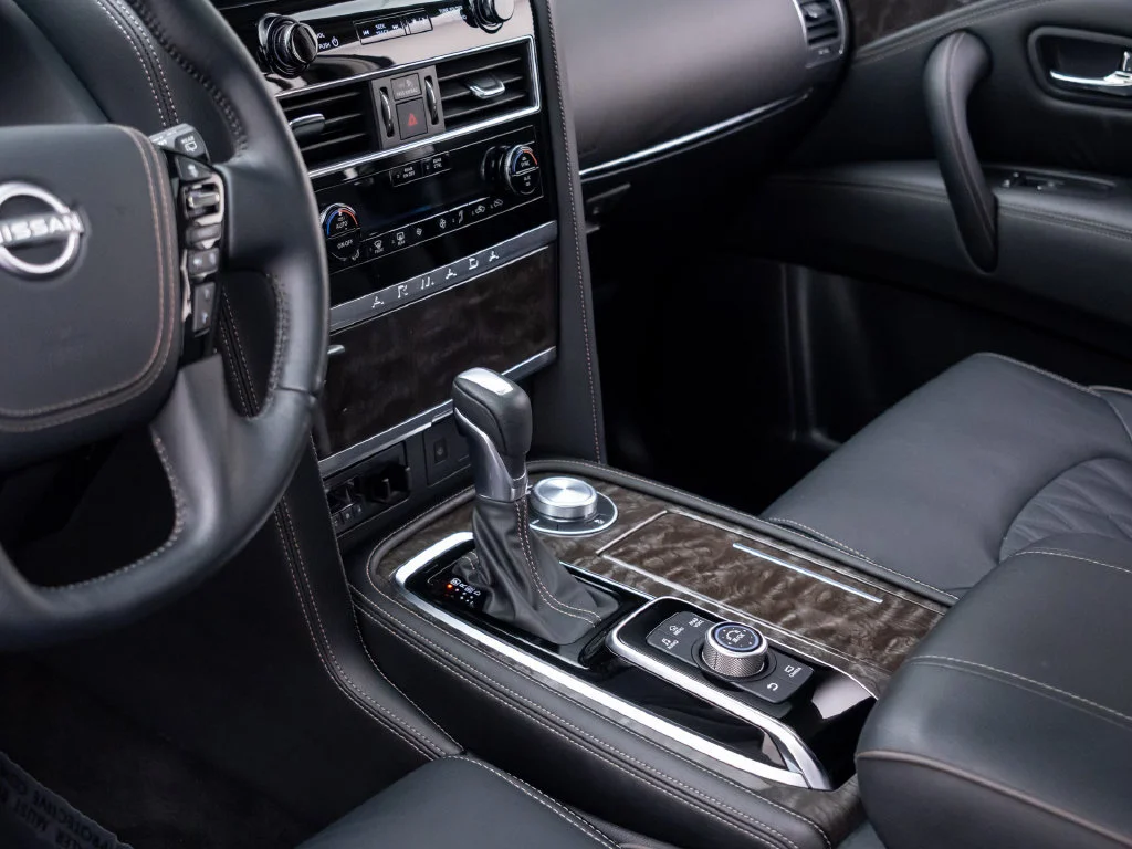Used 2023 Black Nissan Platinum image 14