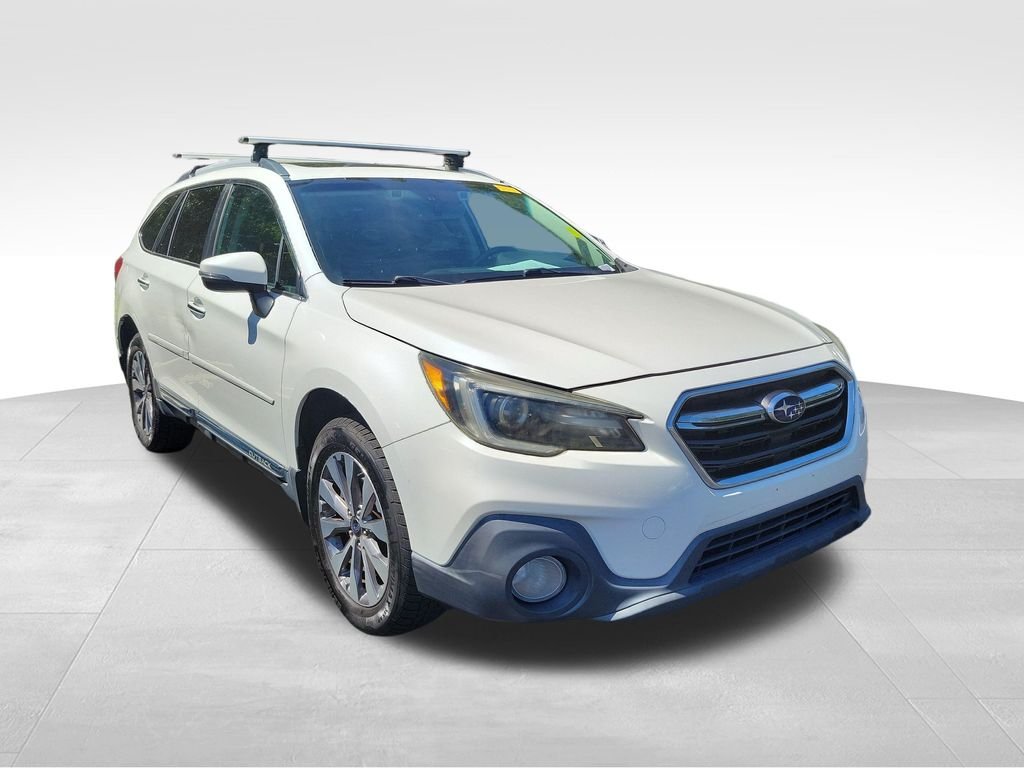 Used 2018 Crystal White Pearl Subaru 2.5i image 12