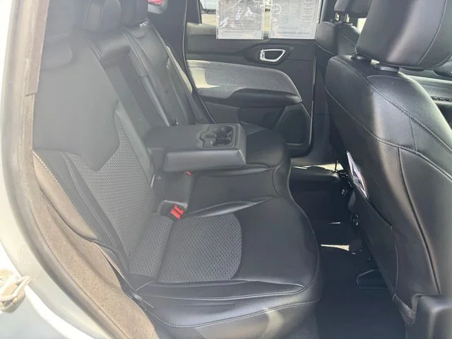 Certified Used 2024 White Jeep Latitude image 16