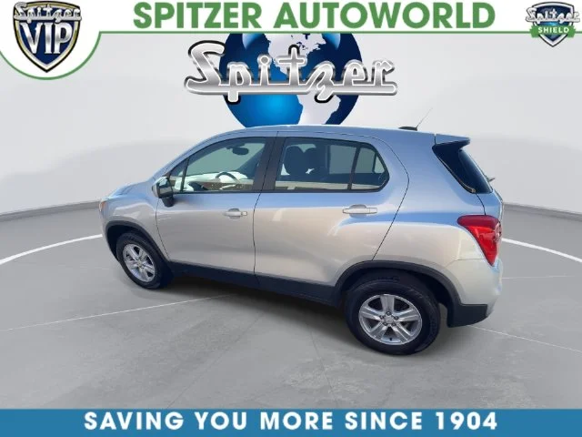 Used 2017 Silver Chevrolet LS image 10