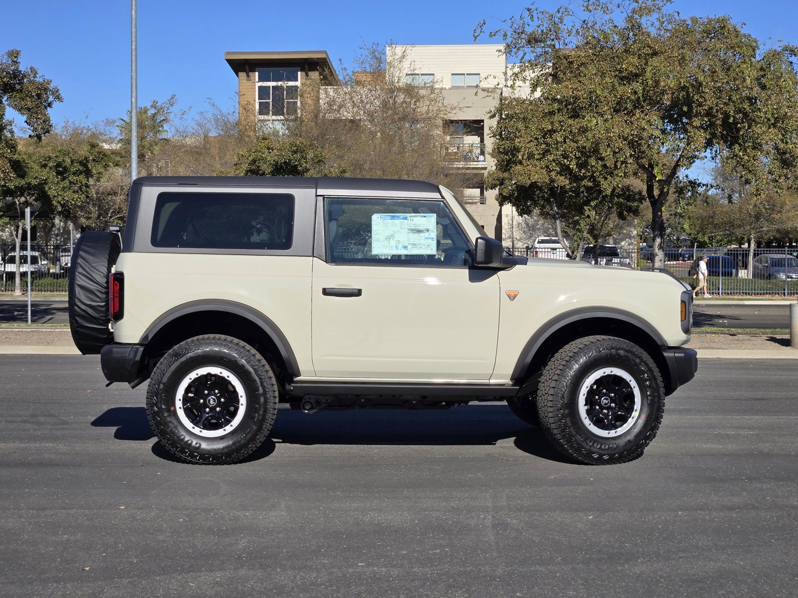 New 2026 Desert Sand Ford Badlands® image 3