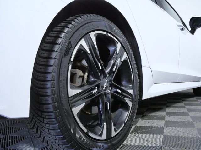 Certified Used 2022 White Kia GT-Line image 8
