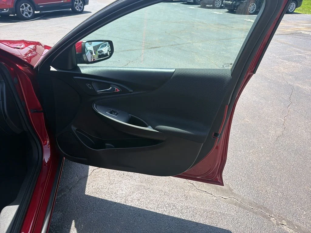 Used 2023 Red Chevrolet RS image 38