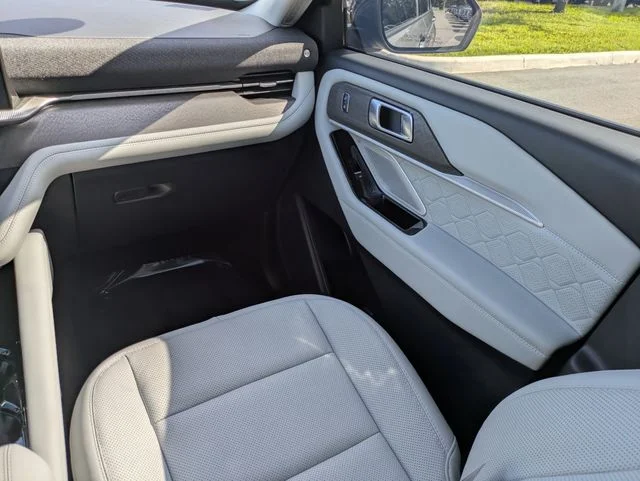 Certified Used 2025 Gray Metallic Ford Platinum image 17