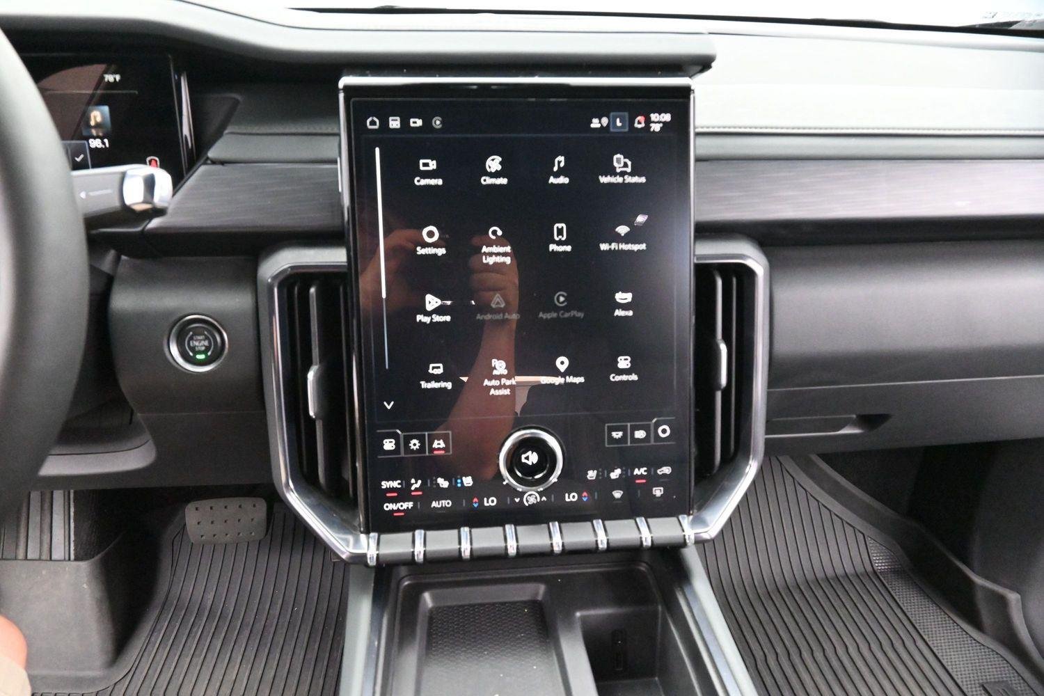 Used 2025 Sterling Metallic GMC AT4 image 24