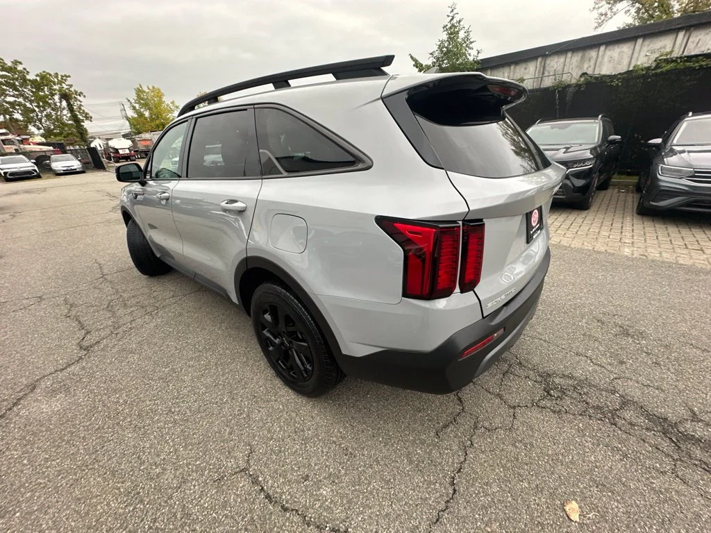 Used 2023 Gray Kia X-Line S image 4