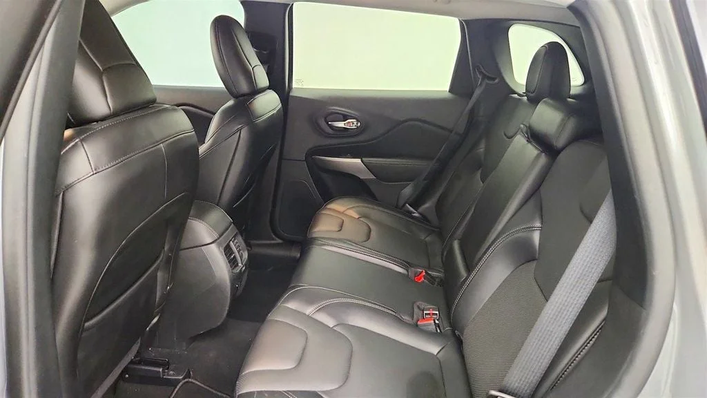 Used 2021 Sting-Gray Clearcoat Jeep Limited 4x4 image 21
