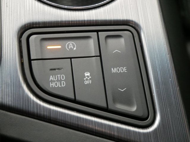 Used 2020 Black Raven Cadillac Sport AWD w/ Technology Pkg & Cold Weather Pkg image 30