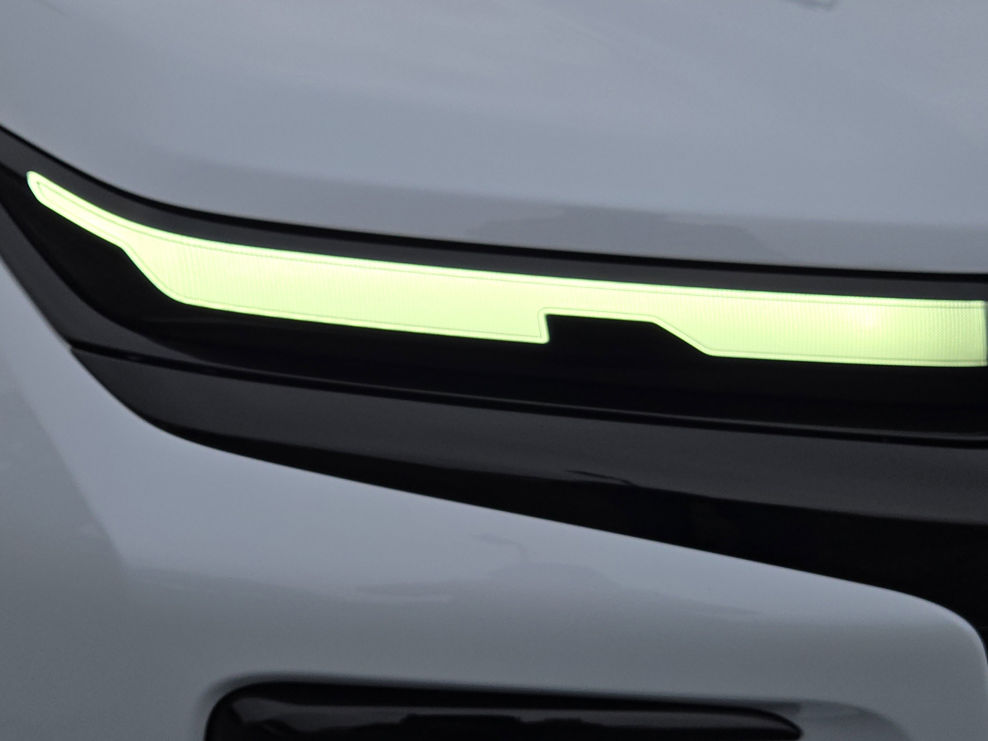 New 2026 Polar White Tricoat Chevrolet RS image 23