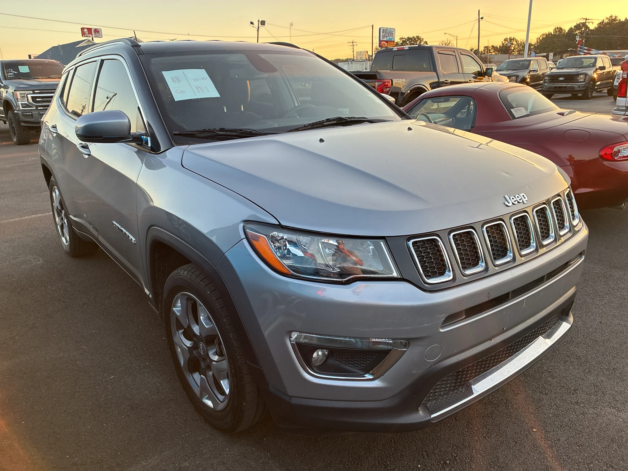 Used 2019 Billet Silver Metallic Clearcoat Jeep Limited image 2